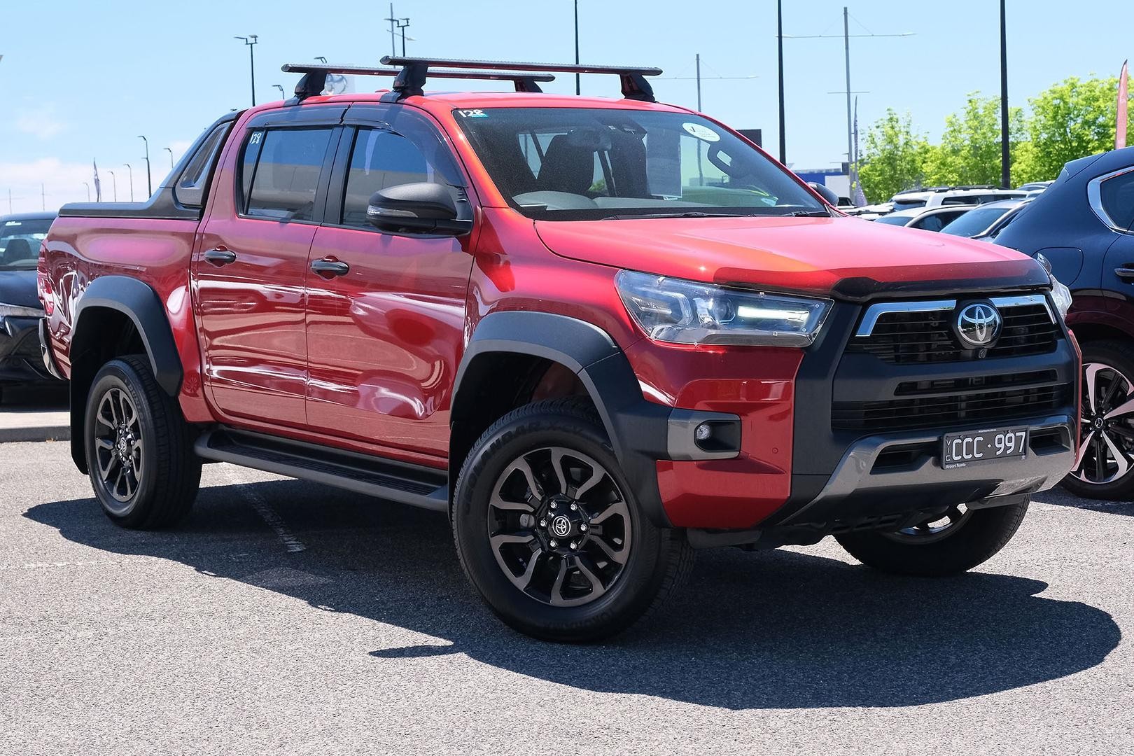 Toyota Hilux image 1