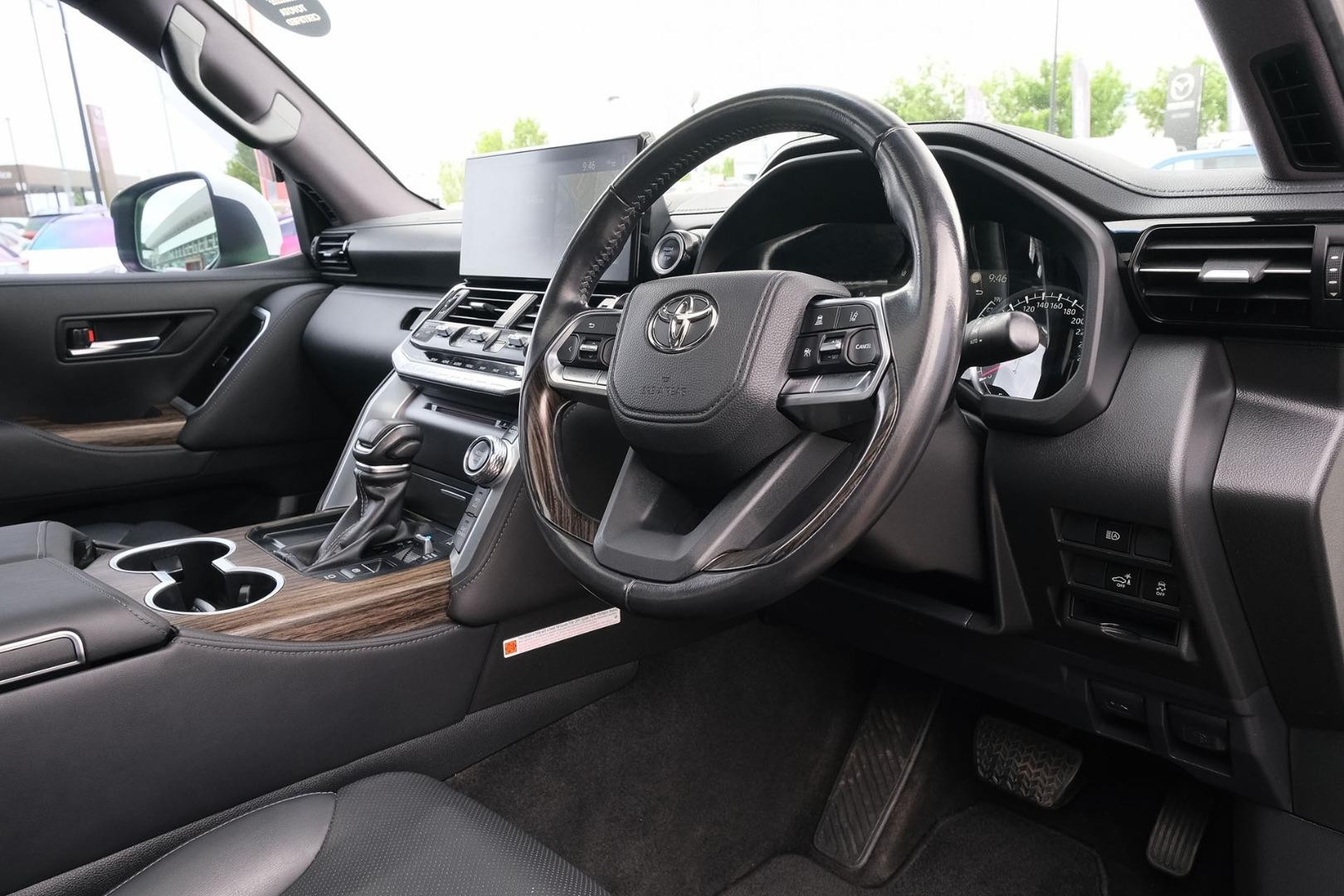 Toyota Landcruiser image 3