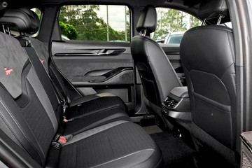 https://dvg-vehicle-assets.s3.amazonaws.com/850015/meclxqq0yn1lwffem9f5j8xp5.jpg