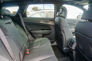 https://dvg-vehicle-assets.s3.amazonaws.com/889384/utaveb8g54m119rmr5g4rwil3.jpg