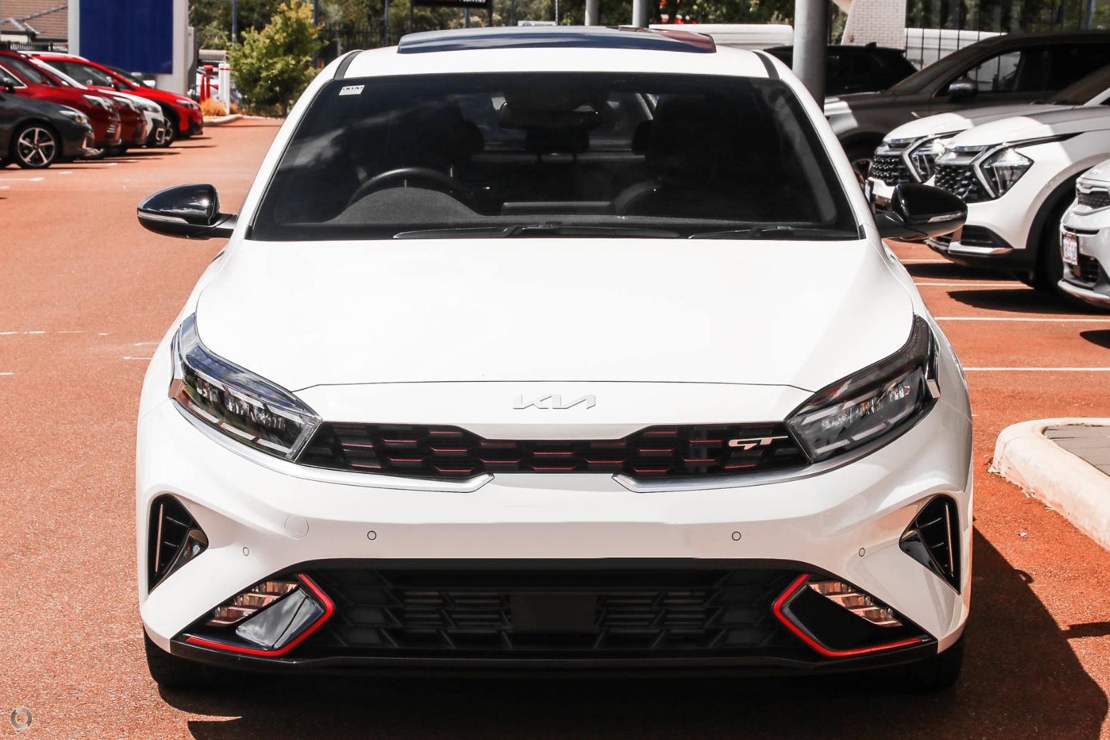 Kia Cerato image 2