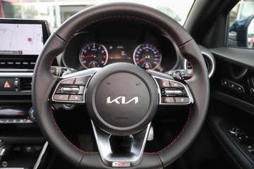 https://dvg-vehicle-assets.s3.amazonaws.com/895468/n36w542zfjzlzeqzo24a2lfu6.jpg