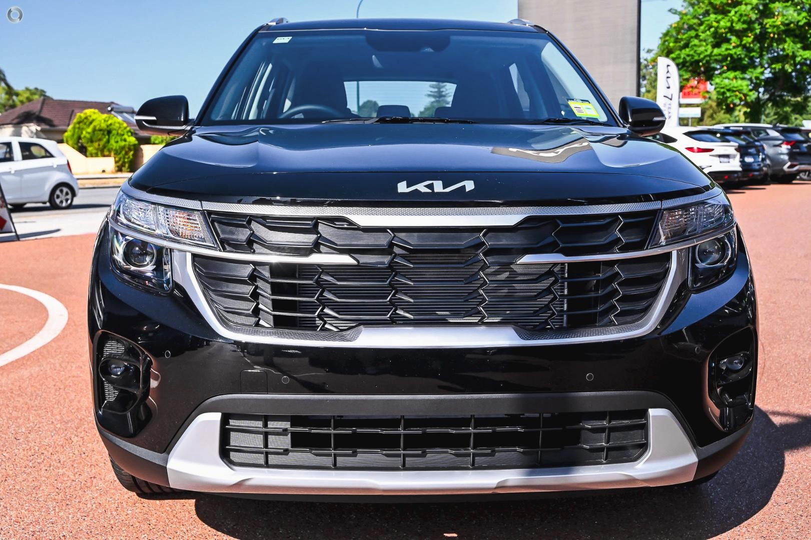 Kia Seltos image 2