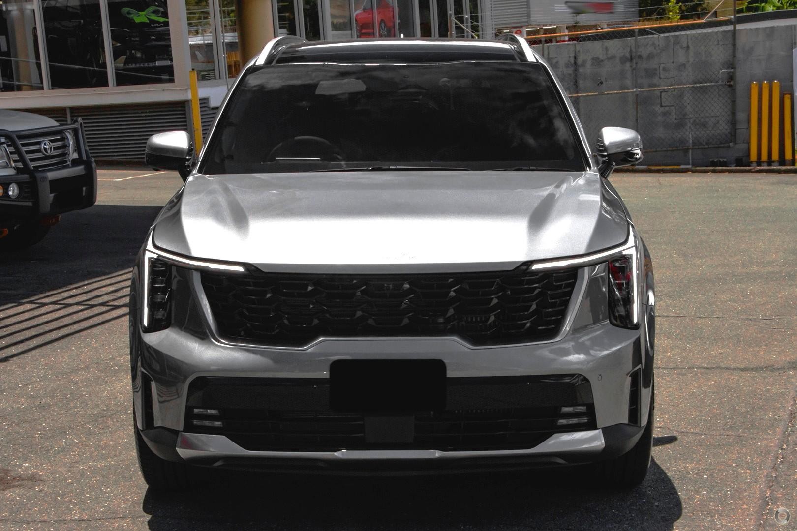 Kia Sorento image 2