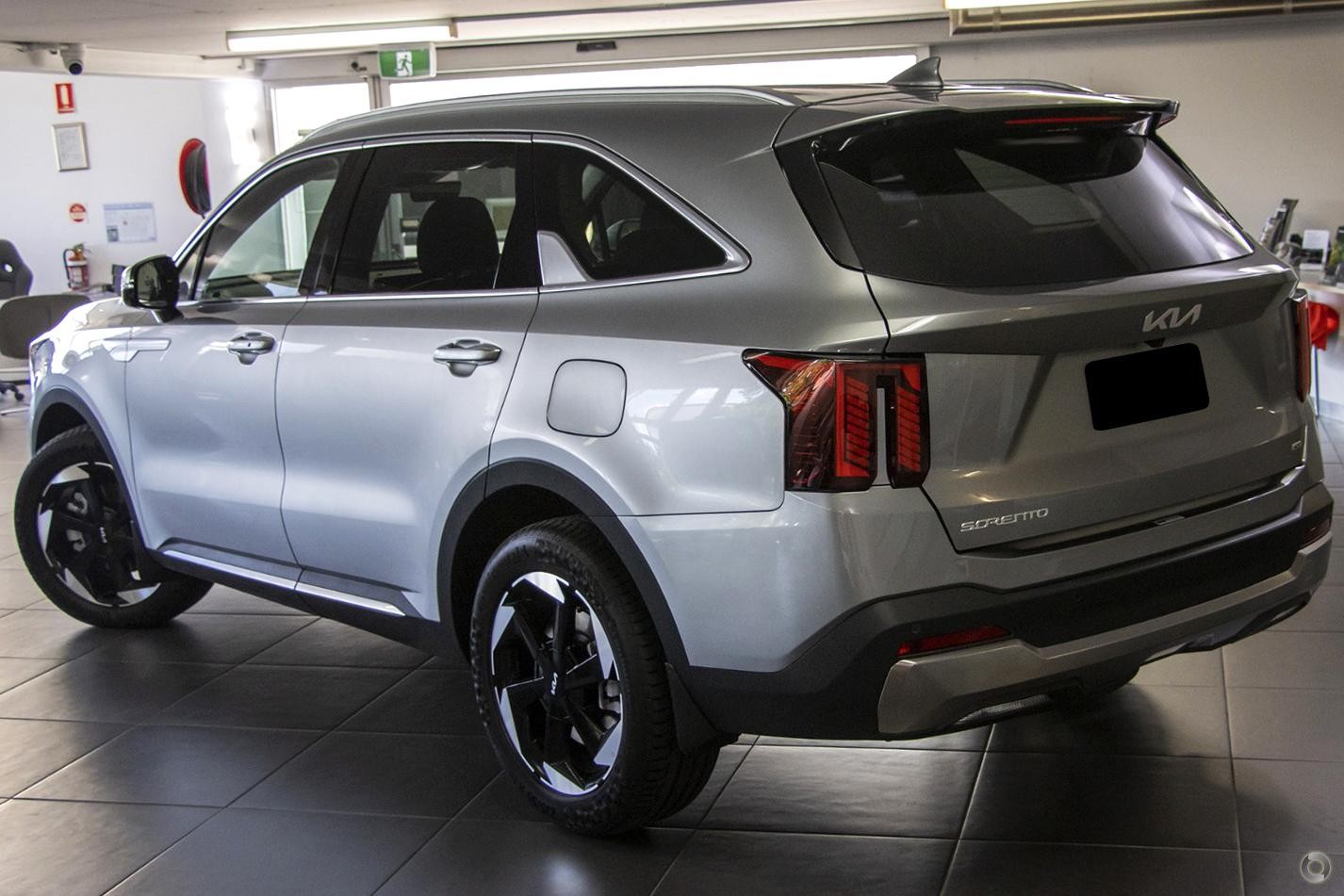 Kia Sorento image 4