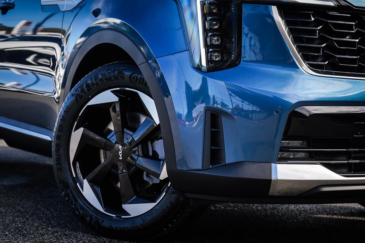 Kia Sorento image 2