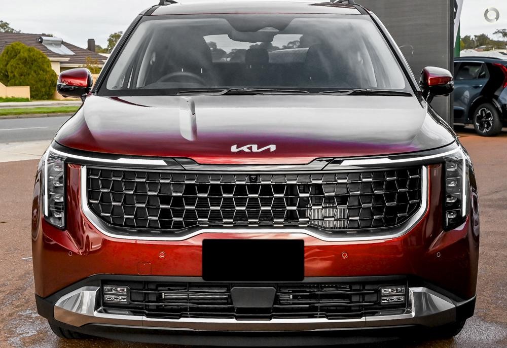 Kia Carnival image 2
