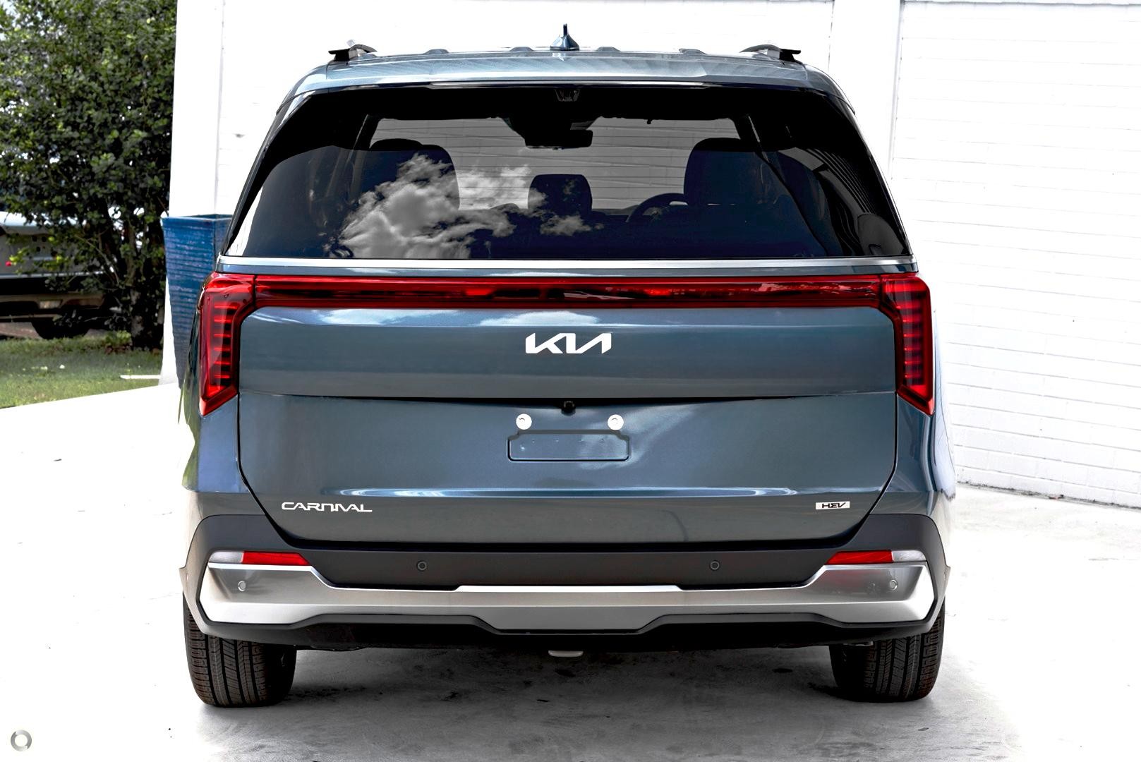 Kia Carnival image 3