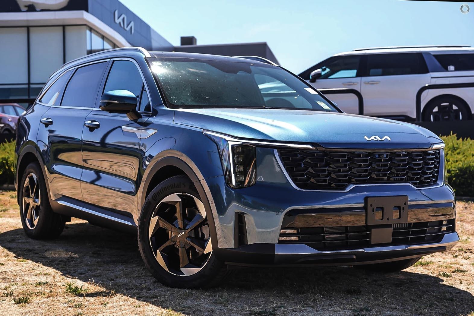 Kia Sorento image 1