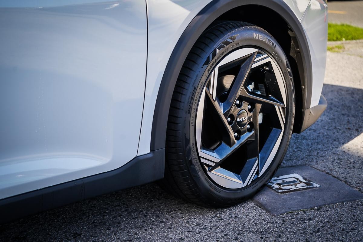 Kia K4 image 3
