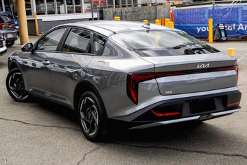 https://dvg-vehicle-assets.s3.amazonaws.com/947536/via7kx5pzovi6a8vh143l56s5.jpg