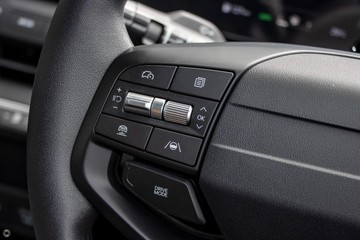 https://dvg-vehicle-assets.s3.amazonaws.com/947536/w7sqer6e11zbjw2wuo1d5qyqb.jpg