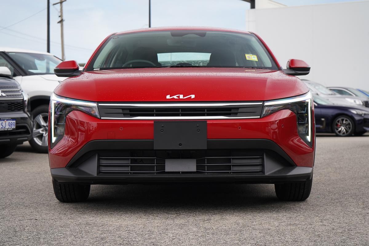 Kia K4 image 3