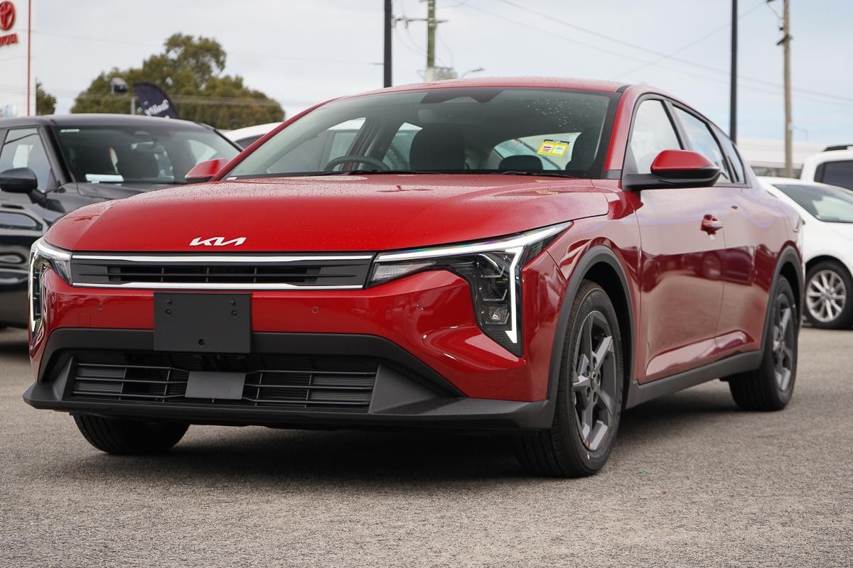 Kia K4 image 4