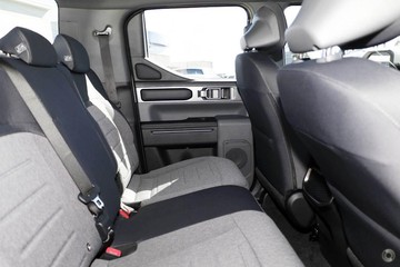 https://dvg-vehicle-assets.s3.amazonaws.com/970808/a6lxts78rsjzd9c6lueh7fzde.jpg