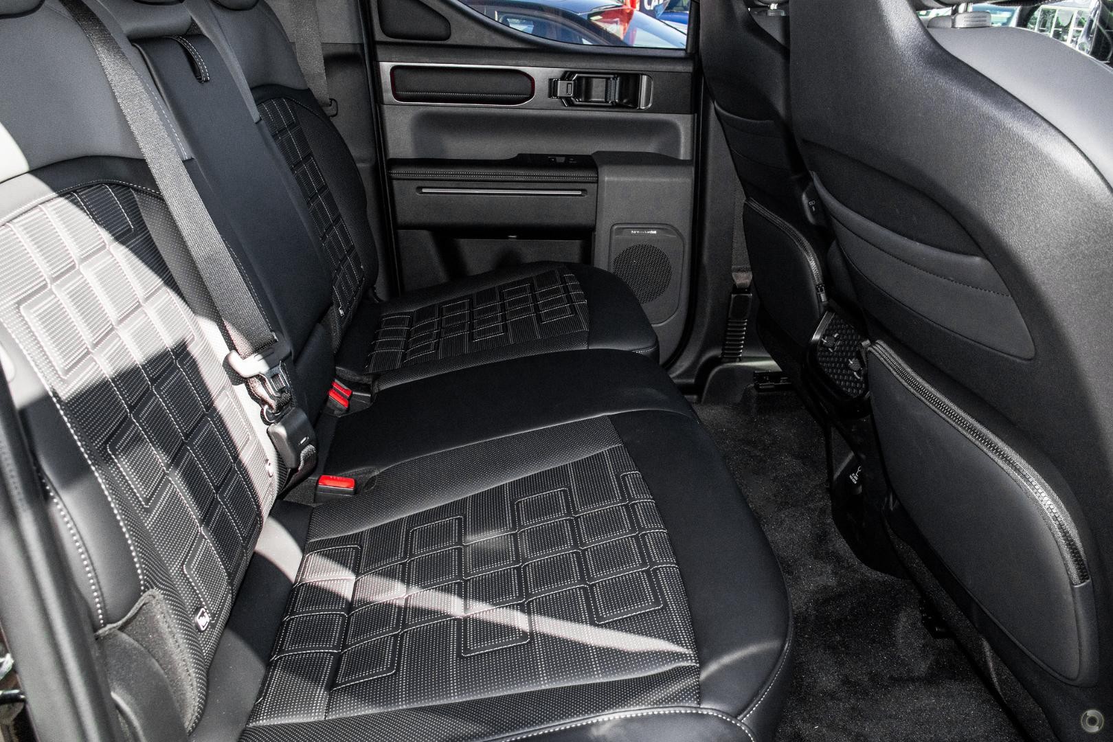Kia Tasman image 1