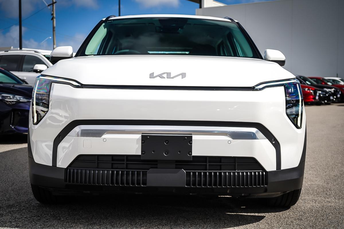Kia Ev3 image 3