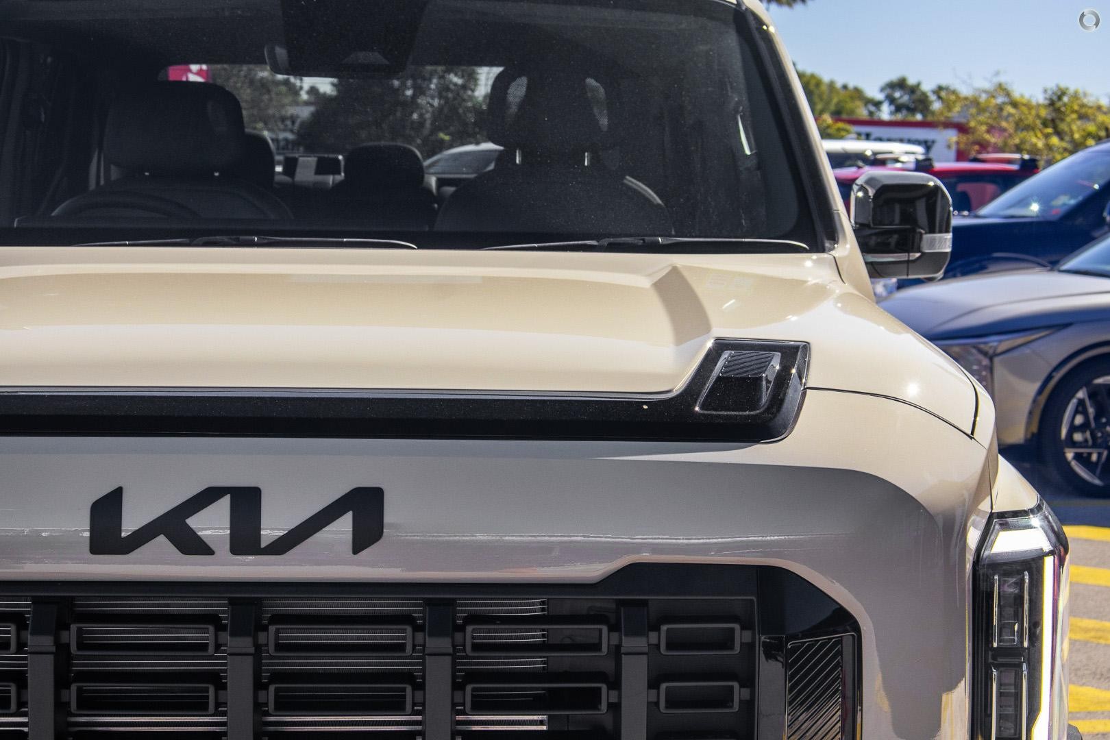 Kia Tasman image 4