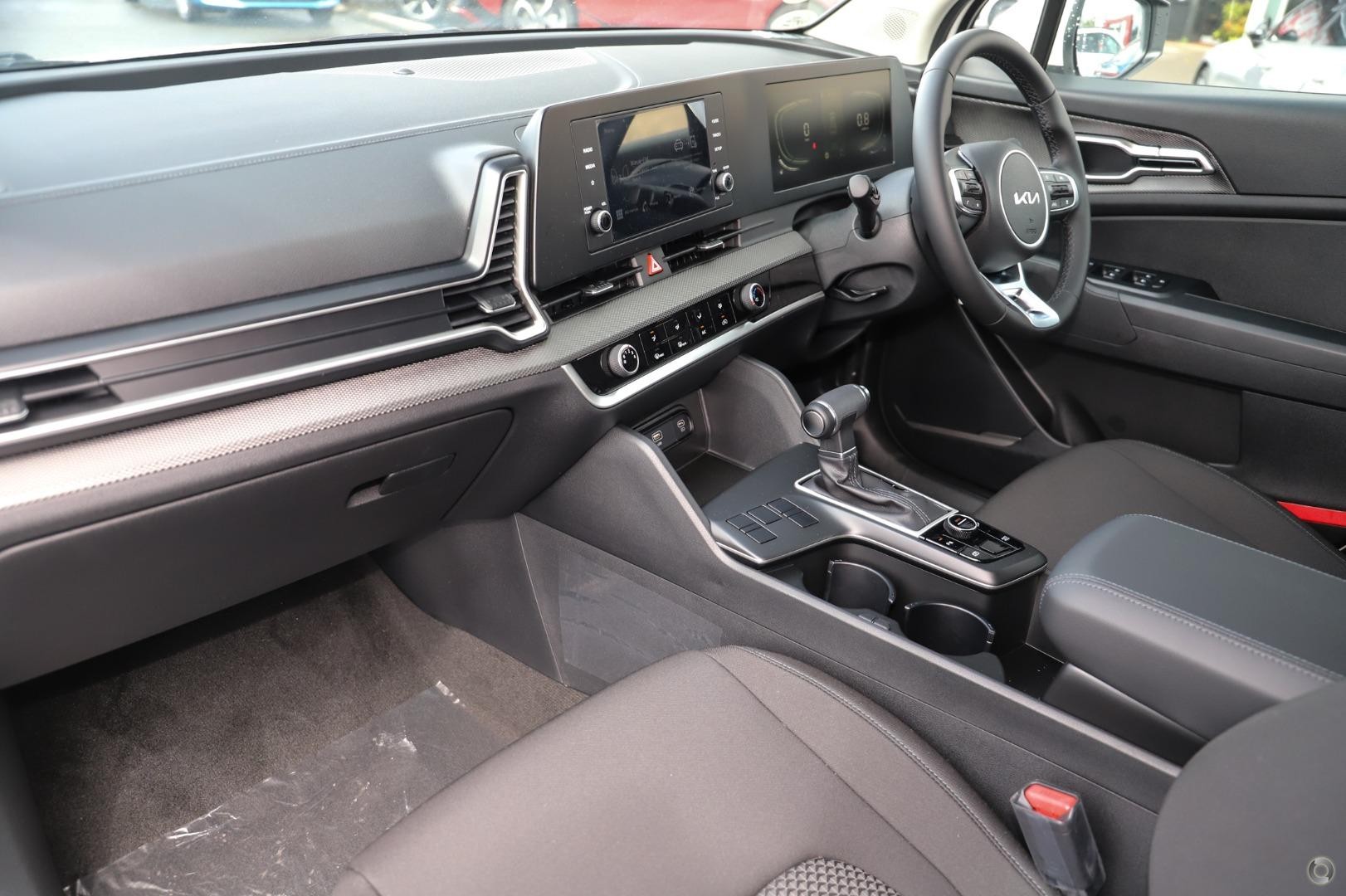 Kia Sportage image 4