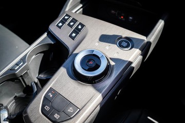 https://dvg-vehicle-assets.s3.amazonaws.com/987392/3wrqgcvac2s1jsqvy3bg7yzse.jpg