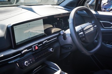 https://dvg-vehicle-assets.s3.amazonaws.com/987392/9ha4uhaikzcdl3bb4in2vn92s.jpg