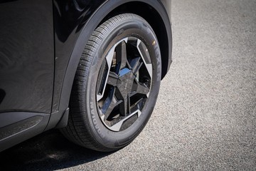 https://dvg-vehicle-assets.s3.amazonaws.com/987392/cq2re8odz17u7o7q2nwtbqu8v.jpg