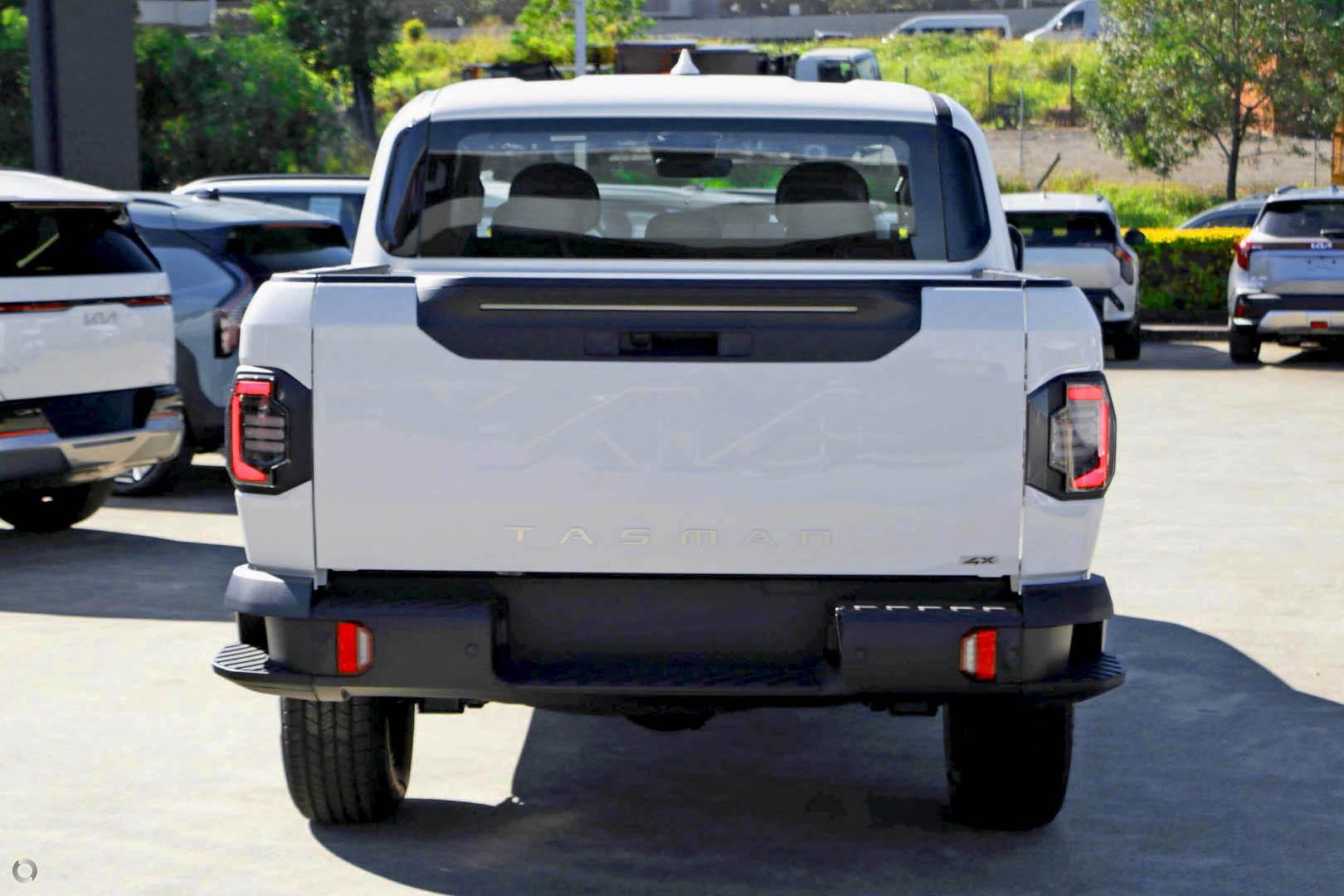Kia Tasman image 3