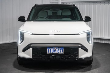 https://dvg-vehicle-assets.s3.amazonaws.com/997270/4qm7p2cvl8e277nutyim8l7wt.jpg
