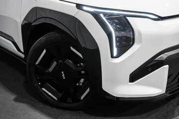 https://dvg-vehicle-assets.s3.amazonaws.com/997270/b55j8o85c9vp0ksaxwht24x84.jpg