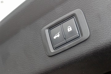 https://dvg-vehicle-assets.s3.amazonaws.com/A10002/yobj9n3v2gw12kktoph7nkpo2.jpg