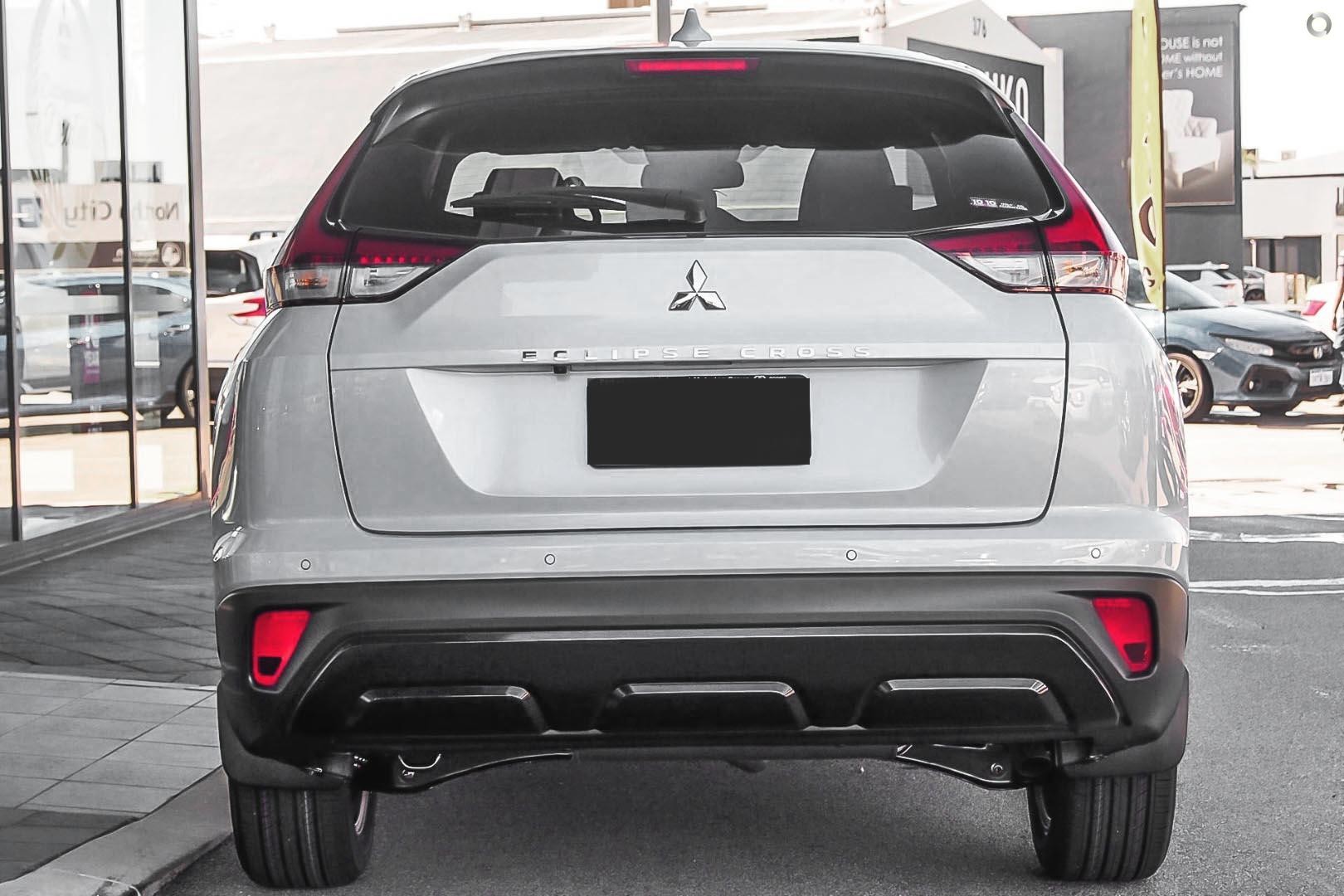 Mitsubishi Eclipse Cross image 3