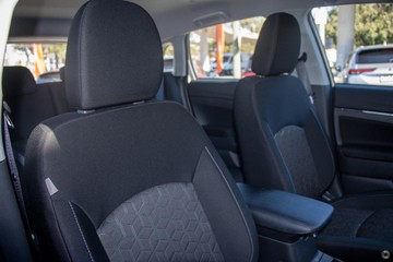 https://dvg-vehicle-assets.s3.amazonaws.com/A10201/ij8ylawp0d97dlusmvz7g0gga.jpg