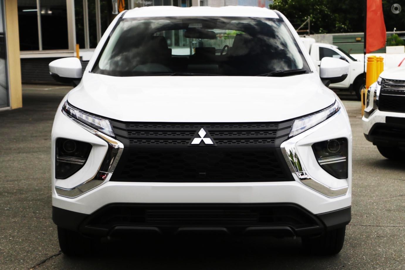 Mitsubishi Eclipse Cross image 2