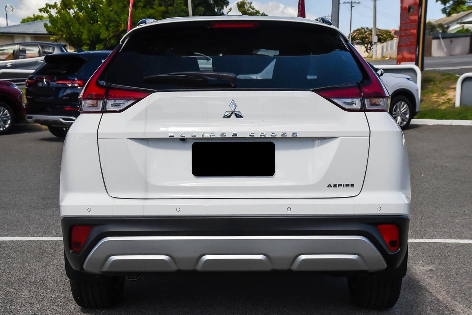 Mitsubishi Eclipse Cross image 3