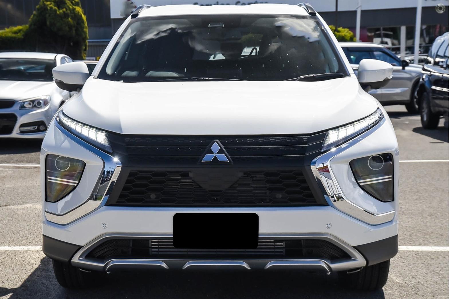 Mitsubishi Eclipse Cross image 2