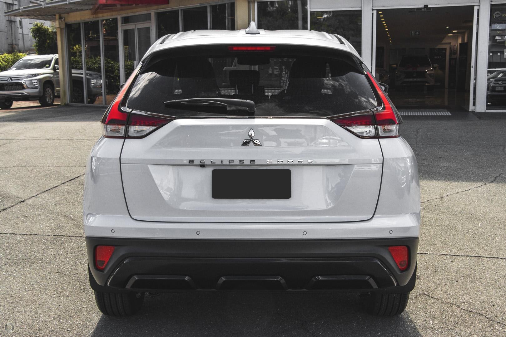 Mitsubishi Eclipse Cross image 3