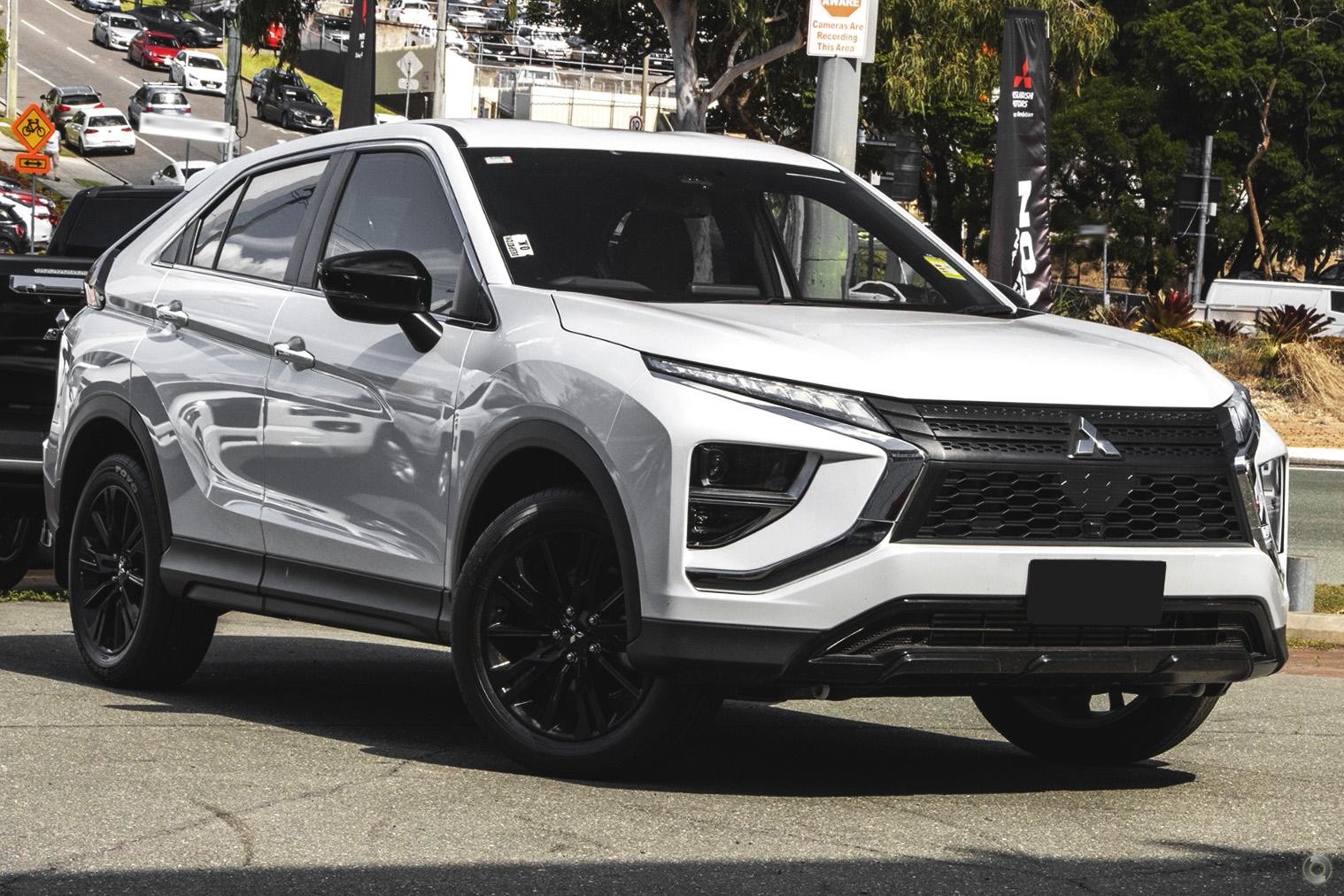 Mitsubishi Eclipse Cross image 1