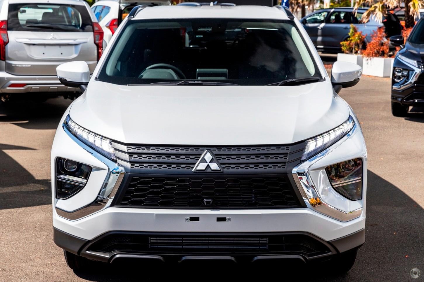 Mitsubishi Eclipse Cross image 2