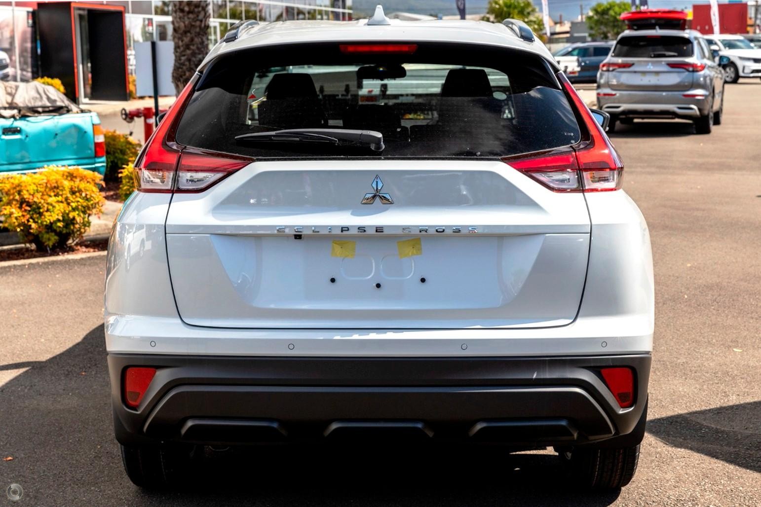 Mitsubishi Eclipse Cross image 3