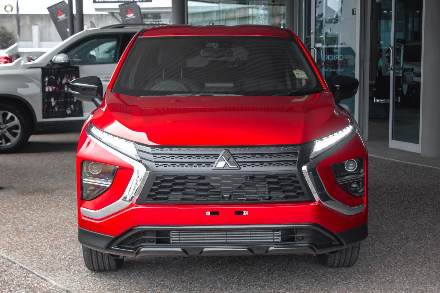 Mitsubishi Eclipse Cross image 2