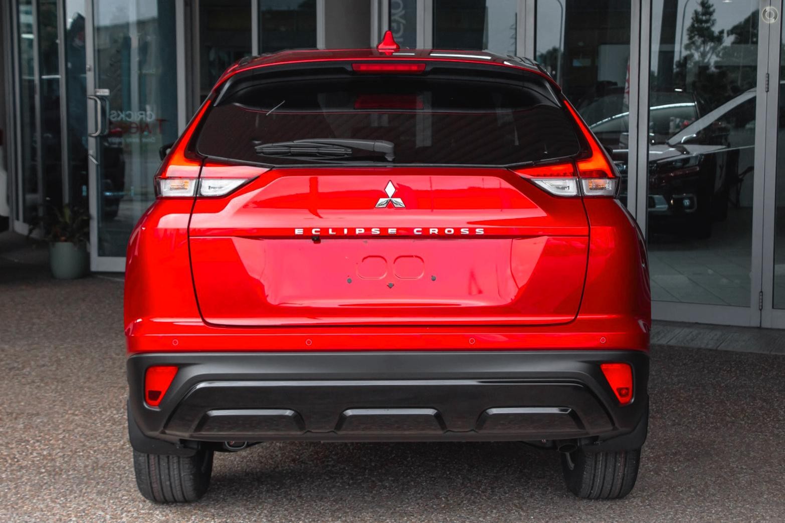 Mitsubishi Eclipse Cross image 3