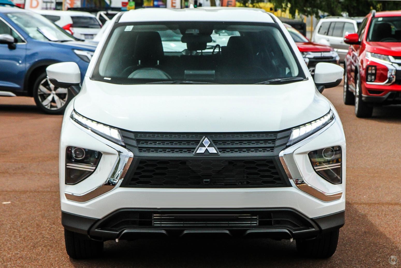 Mitsubishi Eclipse Cross image 2