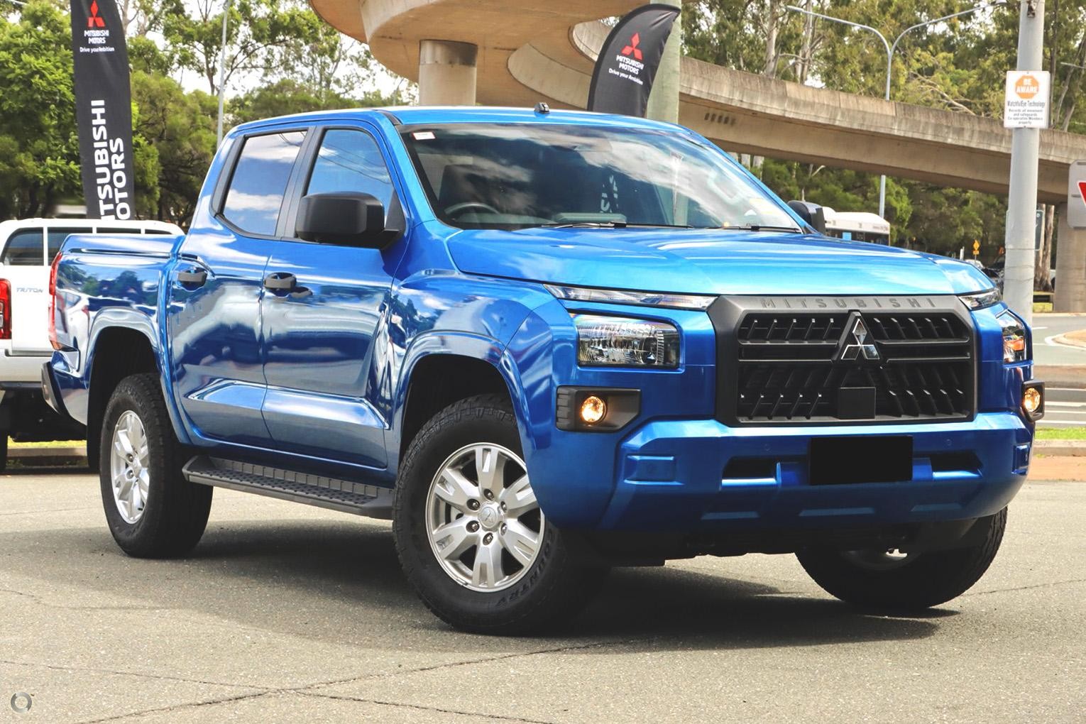 Mitsubishi Triton image 1