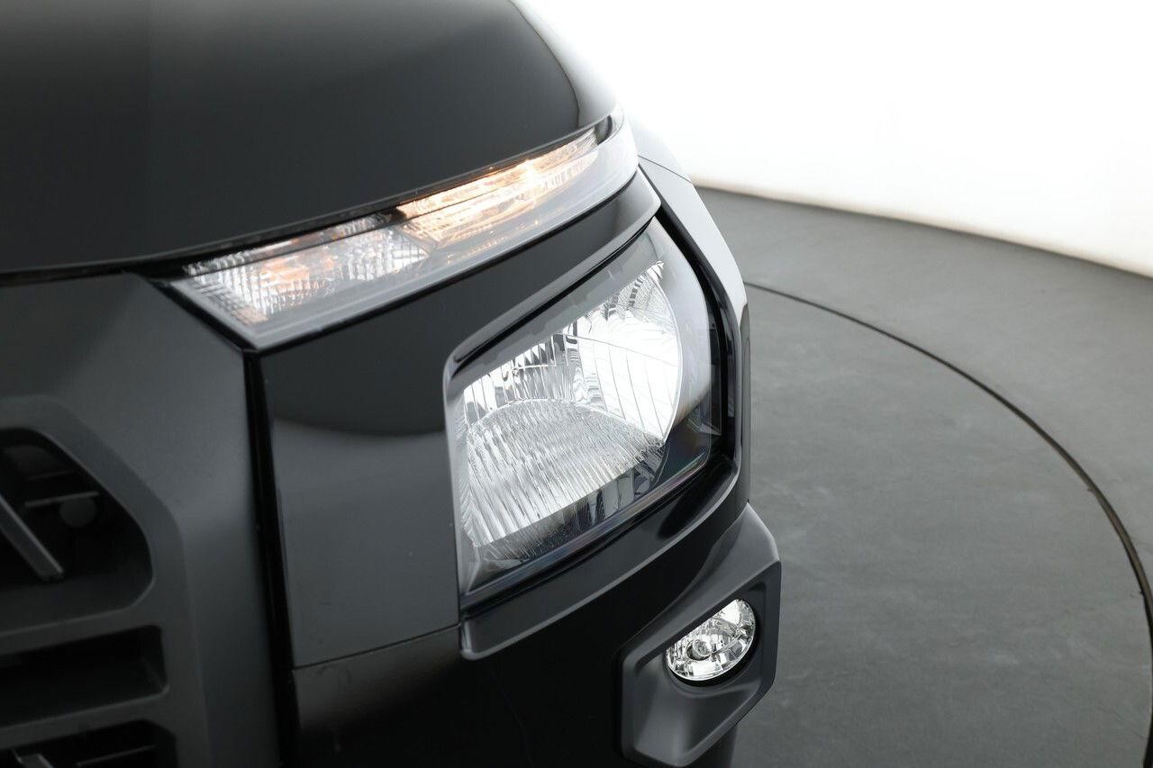 Mitsubishi Triton image 4