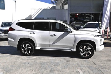 https://dvg-vehicle-assets.s3.amazonaws.com/A10652/2k3vsq9f11y4glsge7cgs9ew5.jpg