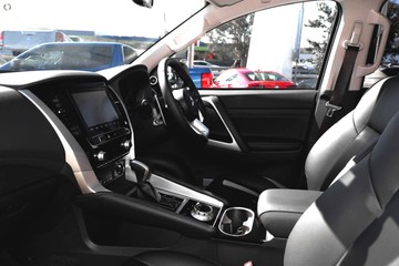 https://dvg-vehicle-assets.s3.amazonaws.com/A10652/vik4kuvppfb27xm4t1rbtm854.jpg