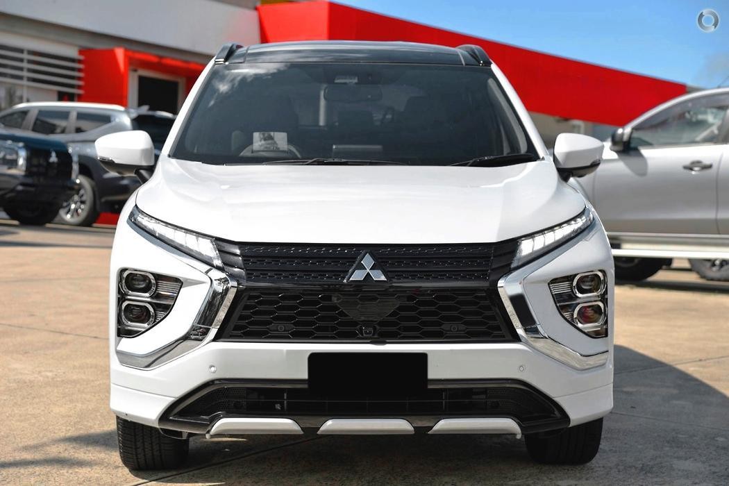 Mitsubishi Eclipse Cross image 2