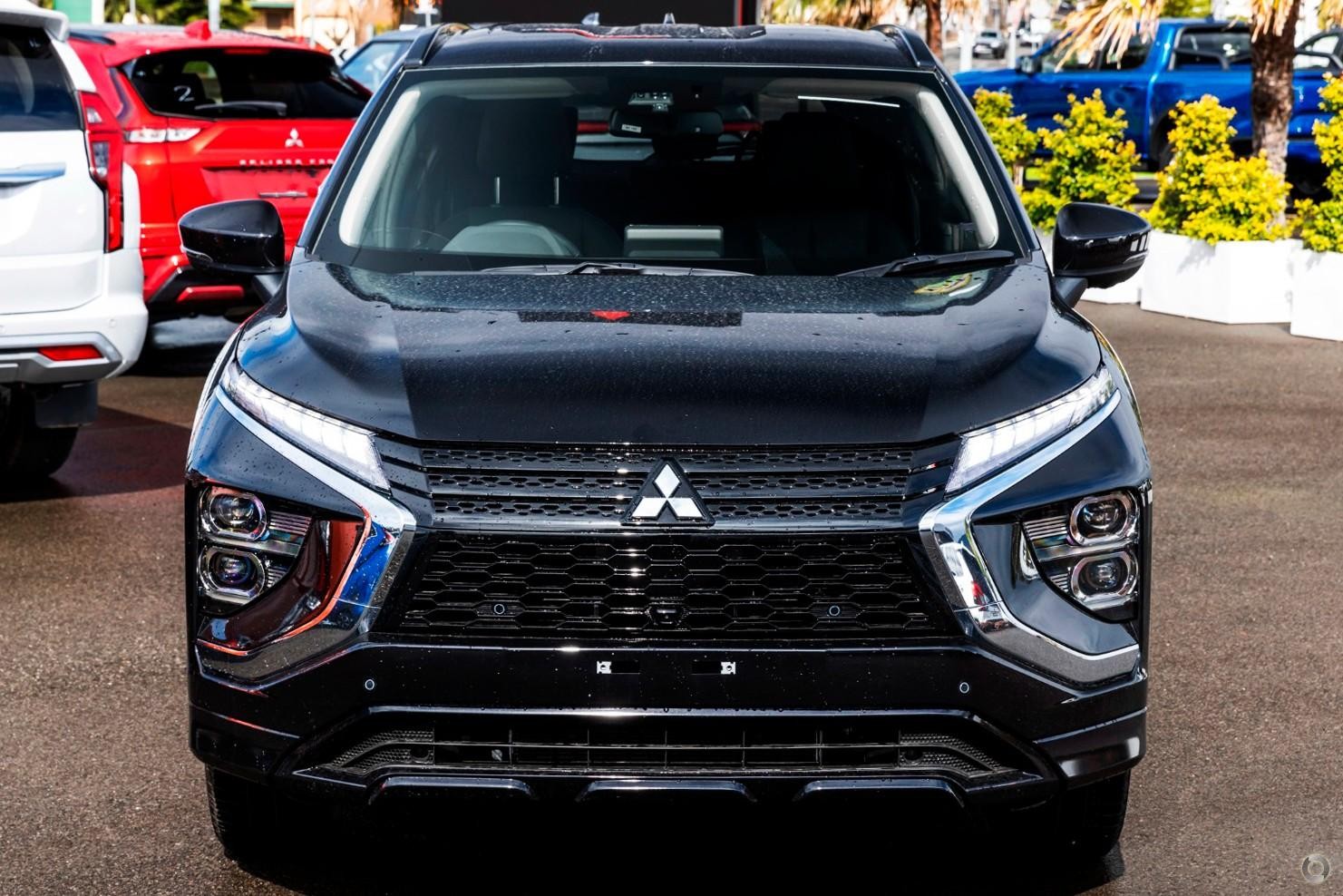 Mitsubishi Eclipse Cross image 2