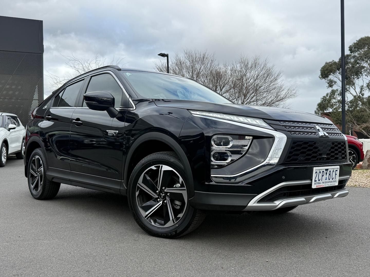 Mitsubishi Eclipse Cross image 2