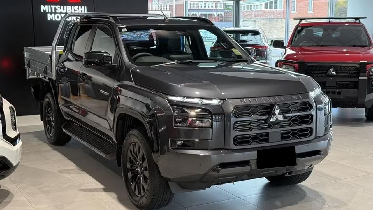 Mitsubishi Triton image 1